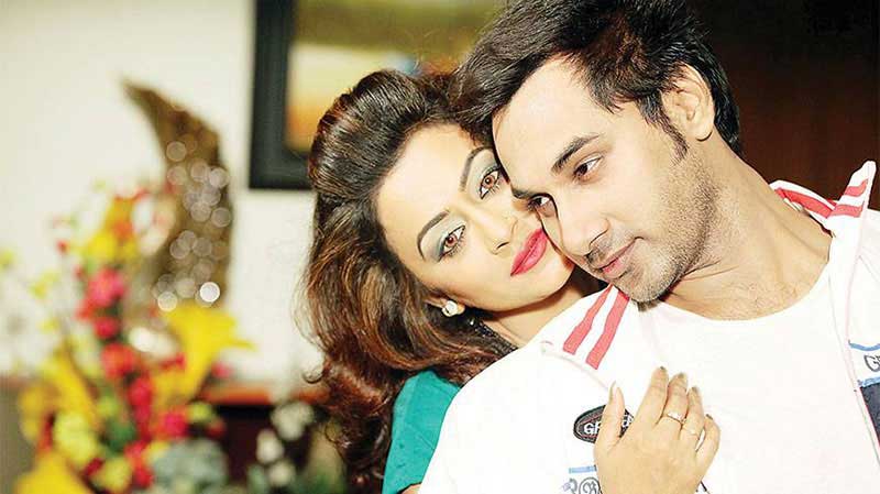 প্রেমিক বয়সে ছোট হলে মুখোমুখি হবেন যেসব সমস্যার - West Bengal News 24