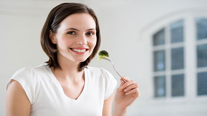 ওজন কমাতে চান বিনা শ্রমে? সর্বদা ঘরে রাখুন এই খাবারগুলো - West Bengal News 24 ওজন কমাতে চান বিনা শ্রমে? সর্বদা ঘরে রাখুন এই খাবারগুলো - West Bengal News 24