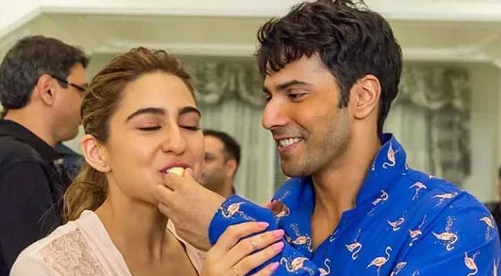 জন্মদিনে মায়ের সঙ্গে মন্দিরে সারা আলি খান - West Bengal News 24