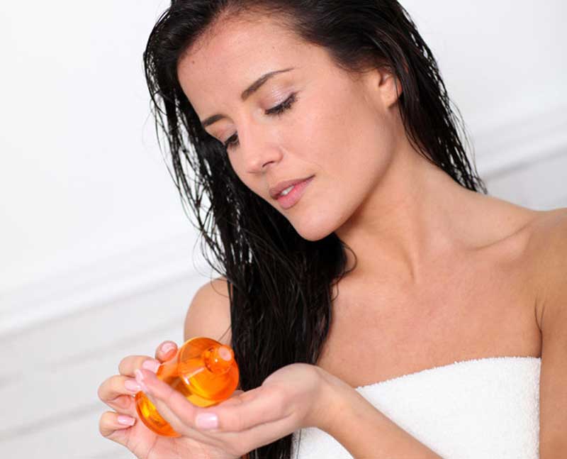 চুলে তেল দেওয়া ভালো না খারাপ? - West Bengal News 24 চুলে তেল দেওয়া ভালো না খারাপ? - West Bengal News 24