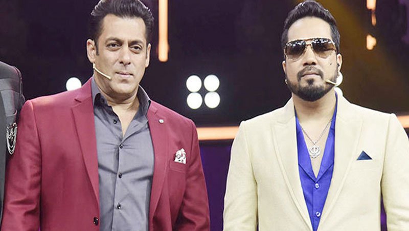 বলিউডে নিষিদ্ধ মিকা সিংকে নিয়ে বিপাকে সালমান - West Bengal News 24