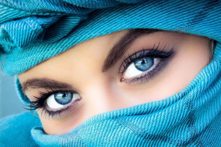 চোখের রং দেখেই বোঝা যাবে মানুষের চরিত্র - West Bengal News 24