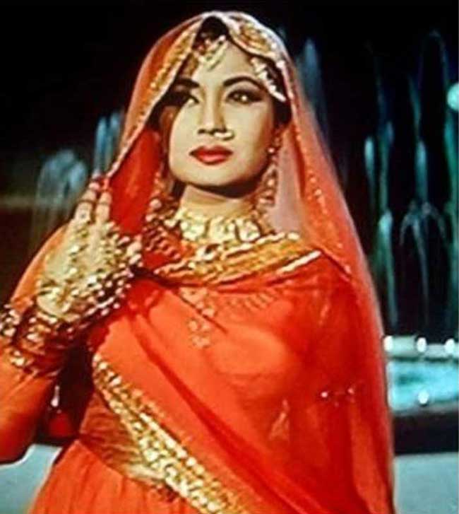 শুটিং সেরে বাড়ি ফিরে এই সুন্দরী বলিউড অভিনেত্রীদের বরাতে মিলত স্বামীর হাতে পিটুনি! - West Bengal News 24