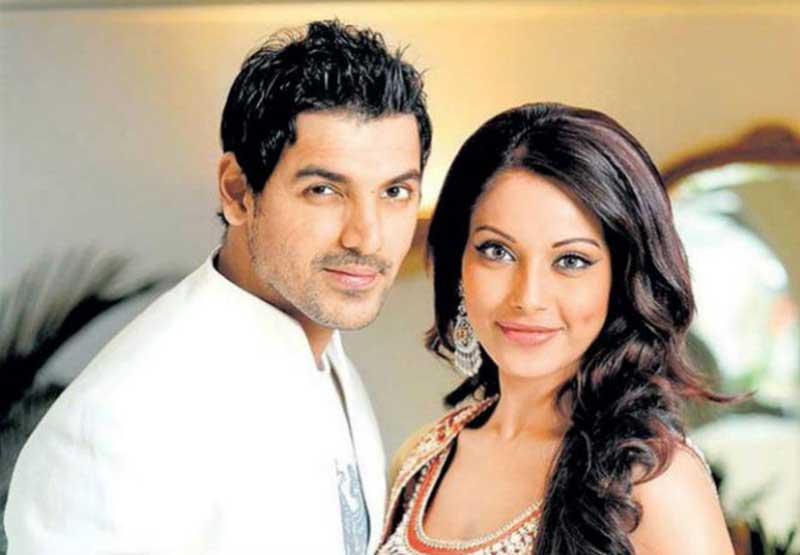 বলিউডের যে ৮টি বিতর্কিত প্রেম পরিণয়ে গড়ায়নি! - West Bengal News 24