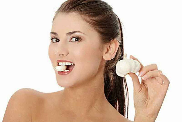 রান্নাতে নয়, খালি পেটেই খান রসুন - West Bengal News 24