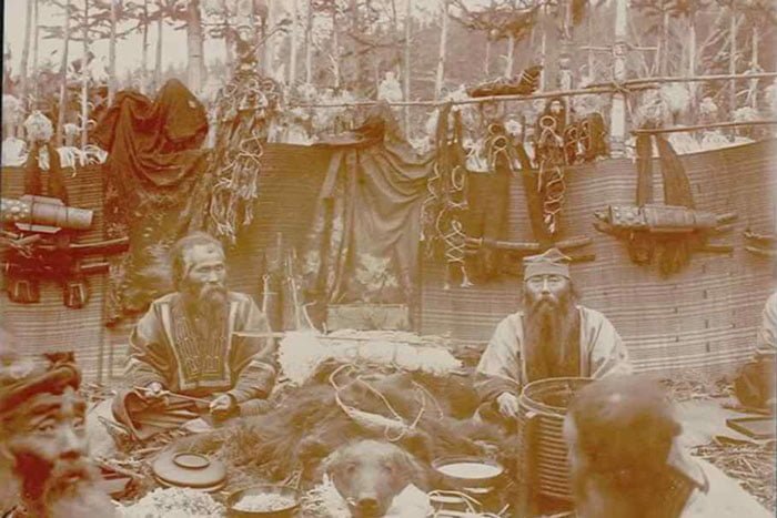 পৃথিবীর সবচেয়ে হাড় হিম করা ১০টি রীতি যা আজও পালিত হয় - West Bengal News 24 পৃথিবীর সবচেয়ে হাড় হিম করা ১০টি রীতি যা আজও পালিত হয় - West Bengal News 24