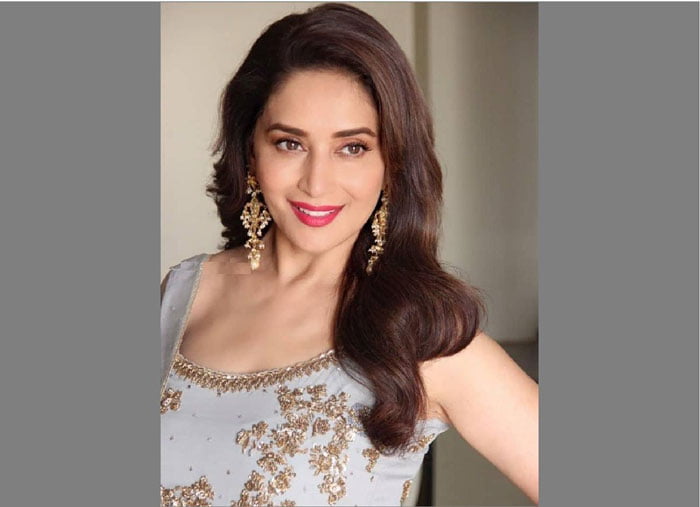 মাধুরীর যে ছবি নিয়ে ইন্টারনেটে তোলপাড়! - West Bengal News 24