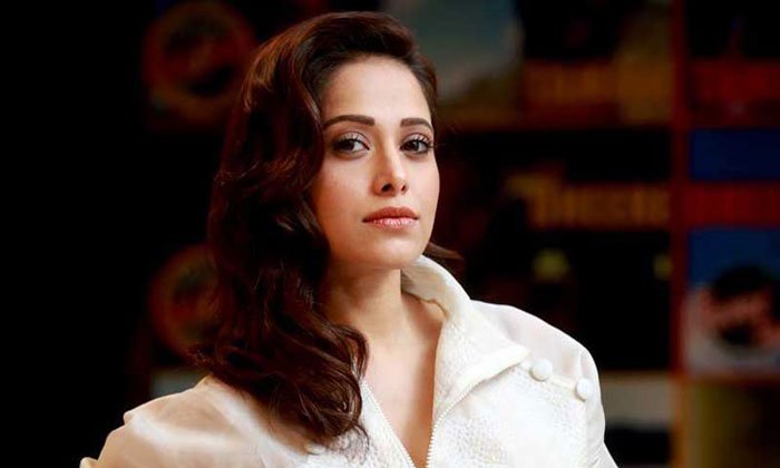 সোশ্যাল মিডিয়ায় নুসরাতের স্নানের দৃশ্য - West Bengal News 24