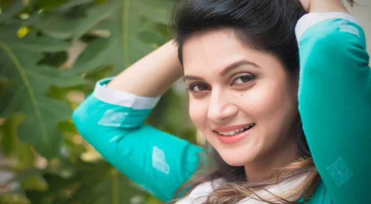 বিয়ের পর নাম বদলে ফেললেন মিথিলা - West Bengal News 24