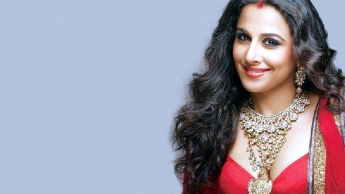 এবার স্বাস্থ্যকর্মীদের ১ হাজার পিপিই দিলেন বিদ্যা বালান - West Bengal News 24