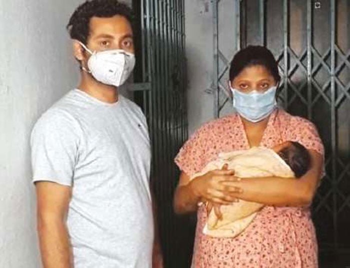 করোনা আতঙ্কে সদ্যজাতসহ মা’কে বাড়িতে ঢুকতে দিল না বাড়িওয়ালা ! - West Bengal News 24