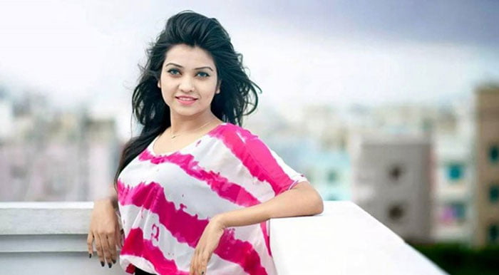 ত্বক বুঝেই কাপড় বেছে নিন - West Bengal News 24