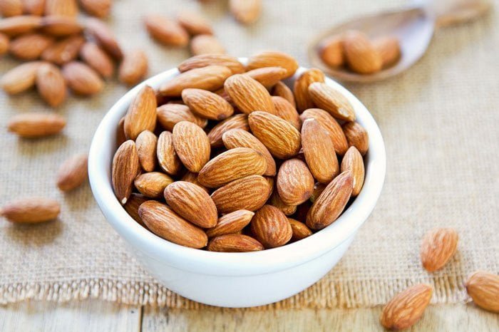 ত্বকের তৈলাক্ততা কমাতে কাঠবাদামের প্যাক - West Bengal News 24 ত্বকের তৈলাক্ততা কমাতে কাঠবাদামের প্যাক - West Bengal News 24