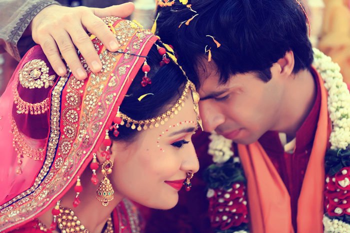 বিয়ে টিকিয়ে রাখার উদ্ভট যত পদ্ধতি - West Bengal News 24