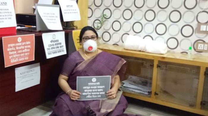 সংক্রমণের আশঙ্কা শুধু বিজেপি কর্মীদের? পুলিশের বিরুদ্ধে ক্ষোভ গৃহবন্দি মন্ত্রী দেবশ্রী চৌধুরির - West Bengal News 24