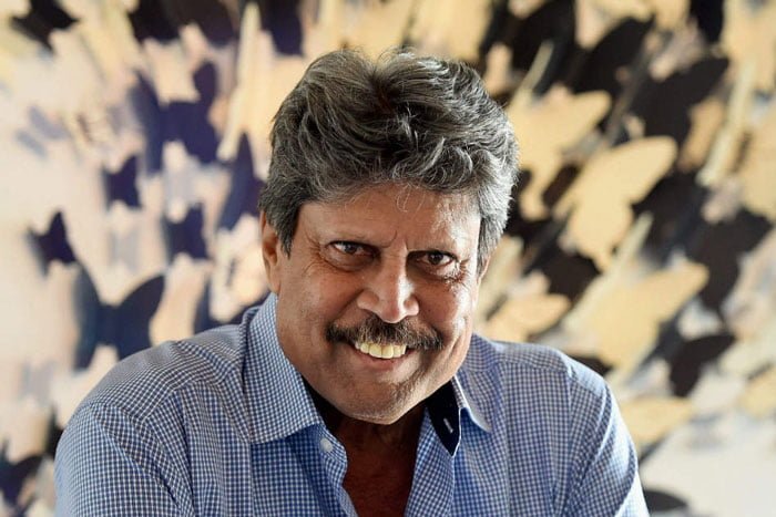 লকডাউনে নয়া লুক! মাথা নেড়া করে অনুরাগীদের অবাক করলেন কপিল দেব ! - West Bengal News 24