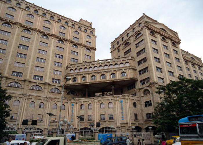 করোনা আক্রান্ত হলেন কলকাতার স্টেট ব্যাংক কর্মী, বন্ধ থাকলো অফিস ! - West Bengal News 24