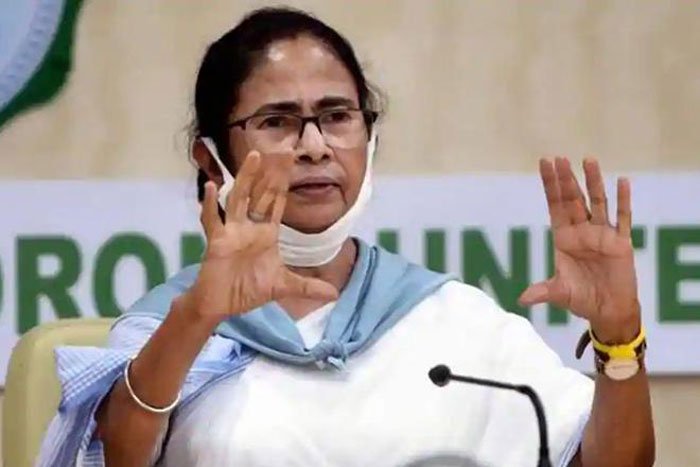 আমফানের ৯ দিনেই ৫ লক্ষ গৃহহীনকে ২০ হাজার টাকা করে সাহায্য রাজ্যের ! - West Bengal News 24