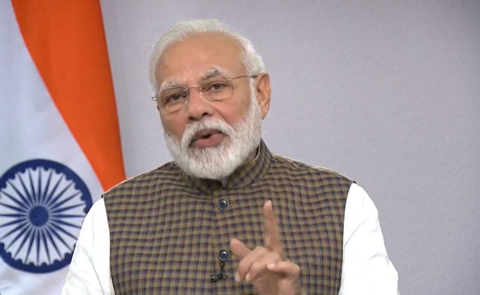করোনা লড়াইয়ে দারুণ কাজ করছেন তাঁরা,করোনা যুদ্ধে সামিল নার্সদের কুর্নিশ নরেন্দ্র মোদীর ! - West Bengal News 24