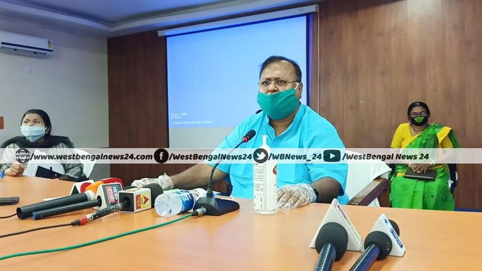 ঝাড়গ্রাম জেলায় মুখ্যমন্ত্রীর বাড়তি নজর, আমফানে ক্ষতি কম হলেও পর্যালোচনা বৈঠক করে গেলেন শিক্ষামন্ত্রী পার্থ চট্টোপাধ্যায় - West Bengal News 24