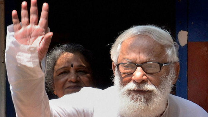 বুদ্ধবাবুর অসুস্থতার খবর পুরোপুরি গুজব, জানাল সিপিএম ! - West Bengal News 24