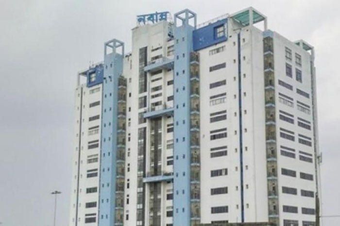 বিদেশ থেকে ফিরলেই থাকতে হবে কোয়ারেন্টাইন, জানিয়ে দিল নবান্ন ! - West Bengal News 24