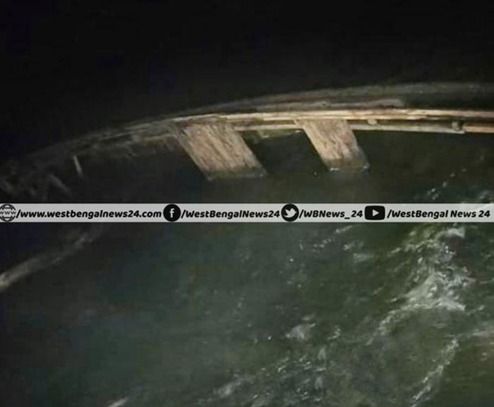 ঝাড়গ্রাম জেলায় মাঝ-নদীতে ঝড়ে ডুবল নৌকা, রক্ষা পেলেন সব যাত্রী - West Bengal News 24