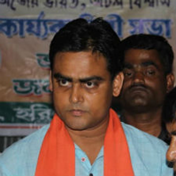 হাতে চুড়ি পরে নেই বিজেপি : শান্তনু ঠাকুর ! - West Bengal News 24