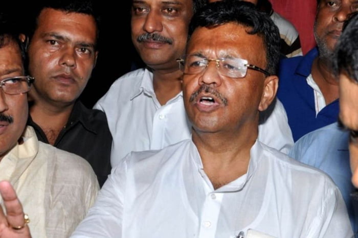 দিলীপদার মেন্টাল করোনা হয়েছে : ফিরহাদ হাকিম ! - West Bengal News 24