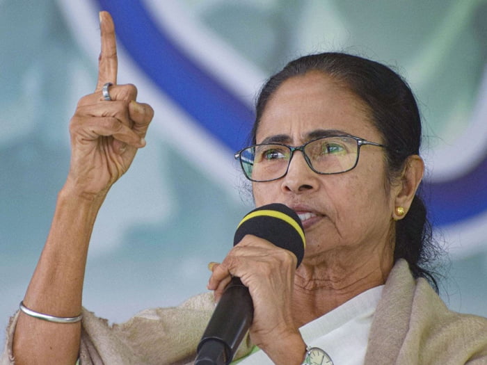 কোভিড যুদ্ধে প্রয়োজনে “সেফ হাউস “প্রকল্পে নিজের বাড়িও দিয়ে দেব : মুখ্যমন্ত্রী মমতা বন্দ্যোপাধ্যায় - West Bengal News 24