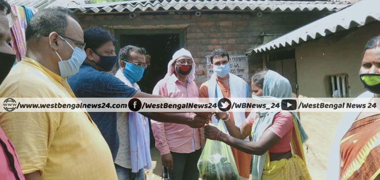 তৃণমূল প্রাথমিক শিক্ষক সমিতির উদ্যোগে ‘কমিউনিটি কিচেন’, ঝাড়গ্রামের আদিবাসী গ্রামের চারশো বাসিন্দাকে বিলি করা হল মাংস-ভাত - West Bengal News 24