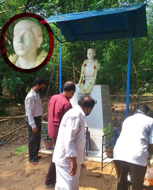 সমাজসেবী-শিক্ষক কৌশিক মাহাতোর আবক্ষ মূর্তি বসল ঝাড়গ্রামের জোড়াখালি গ্রামে - West Bengal News 24