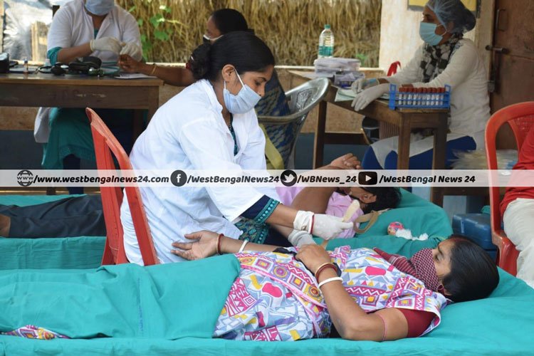 রক্তদানে এগিয়ে এলেন ঝাড়গ্রামের প্রত্যন্ত গ্রামের মহিলারা - West Bengal News 24