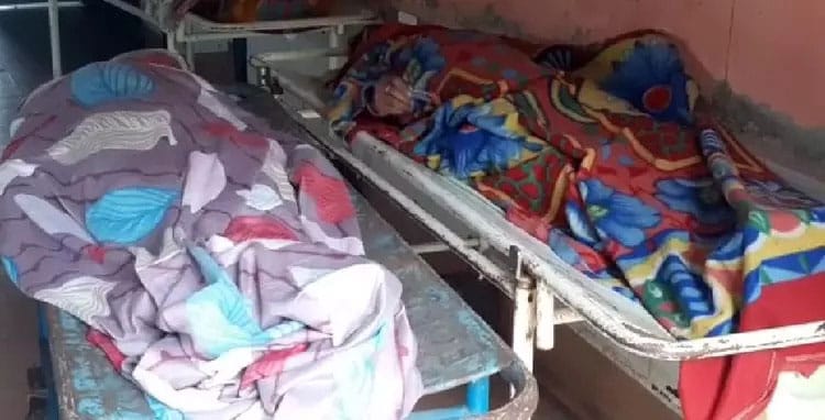 একই ঘর থেকে উদ্ধার স্বামী-স্ত্রীর ঝুলন্ত মৃতদেহ - West Bengal News 24 একই ঘর থেকে উদ্ধার স্বামী-স্ত্রীর ঝুলন্ত মৃতদেহ - West Bengal News 24