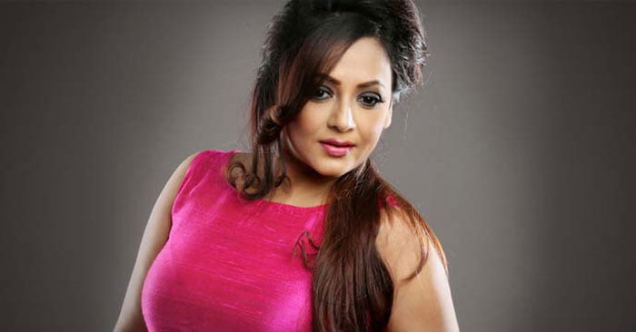 পরিচালকের সঙ্গে বিতর্কে জড়ালেন শ্রীলেখা মিত্র - West Bengal News 24