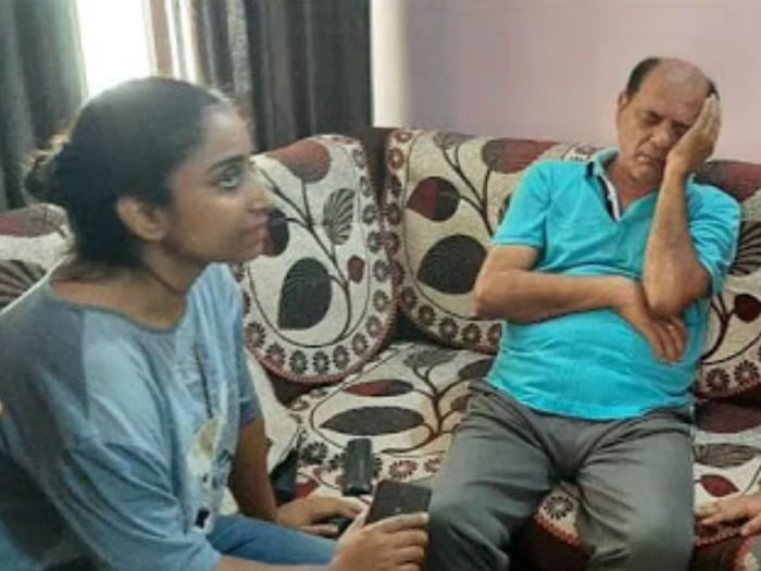 বাড়ির সাহসী ছেলে আত্মঘাতী, ছেলের মৃত্যুর খবর মানতে পারছেন না, অসুস্থ হয়ে পড়েছেন সুশান্ত সিং এর বাবা ! - West Bengal News 24 বাড়ির সাহসী ছেলে আত্মঘাতী, ছেলের মৃত্যুর খবর মানতে পারছেন না, অসুস্থ হয়ে পড়েছেন সুশান্ত সিং এর বাবা ! - West Bengal News 24