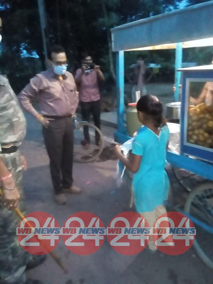 নিয়ম না মানলে শাস্তি! ঝাড়গ্রামে করোনা সচেতনতায় শিক্ষকের ভূমিকায় প্রশাসক - West Bengal News 24