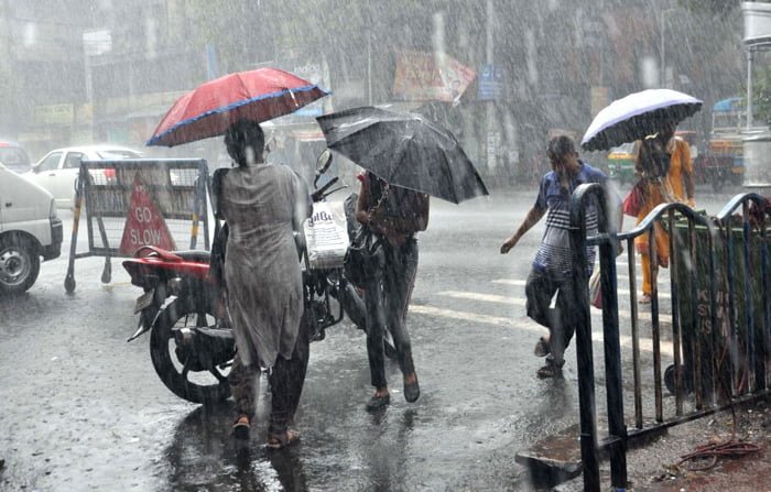 বৃষ্টি বাড়ার পূর্বাভাস কলকাতা-সহ আশেপাশের জেলাগুলিতে ! - West Bengal News 24