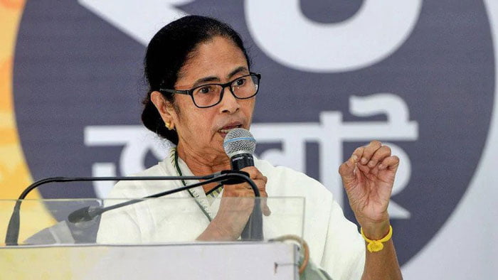 এক ঘণ্টার মধ্যে দিন বদল,অগস্টে নতুন পূর্ণ লকডাউনের তালিকা ঘোষণা করলেন মুখ্যমন্ত্রী - West Bengal News 24