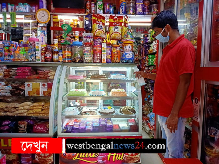 করোনা কালে ‘স‍্যানিটাইজ’ কেক!! - West Bengal News 24