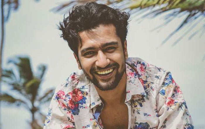 সেতারে ‘‌অ্যায়ে ওয়াতন’ গানের সুরে সুর মেলালেন অভিনেতা ভিকি কৌশাল - West Bengal News 24