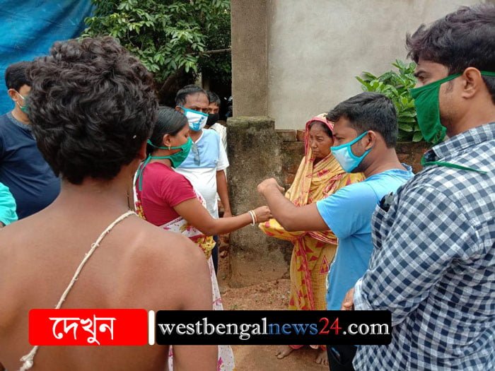 দুঃস্থ পরিবারের পাশে দাঁড়ালেন তৃণমূলের যুবযোদ্ধা - West Bengal News 24