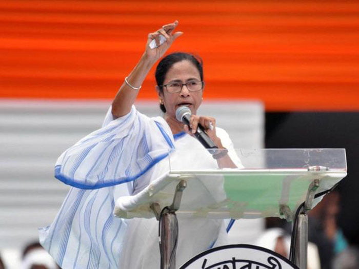 স্কুলছুট নাবালিকাদেরও এবার চাল-ডাল দেওয়ার ঘোষোনা রাজ্যের - West Bengal News 24
