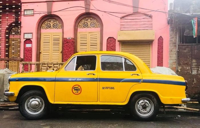 ট্যাক্সিতে মিলল সবজিতে মোড়া লাশ - West Bengal News 24