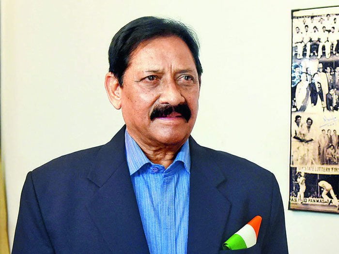 শারীরিক অবস্থার অবনতি, লাইফ সাপোর্টে চেতন চৌহান - West Bengal News 24