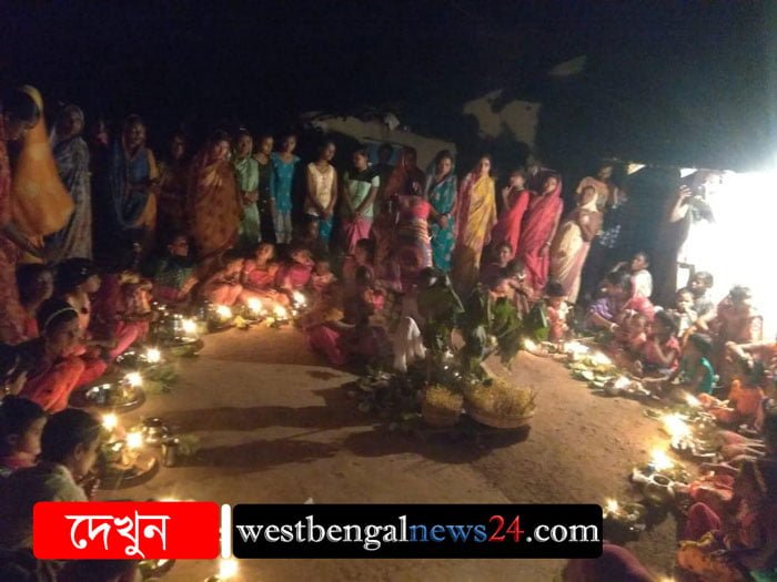 দুপুরে এনআইএ-র জেরা, রাতে করম পুজোয় মাতলেন ছত্রধর - West Bengal News 24