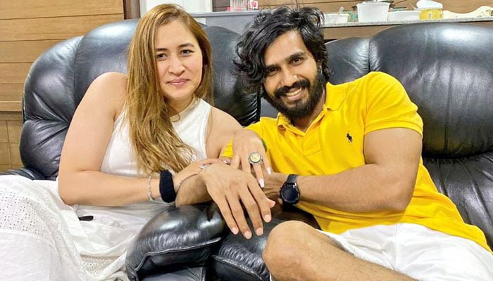 জন্মদিনেই বাগদান সারলেন ব্যাডমিন্টন তারকা - West Bengal News 24