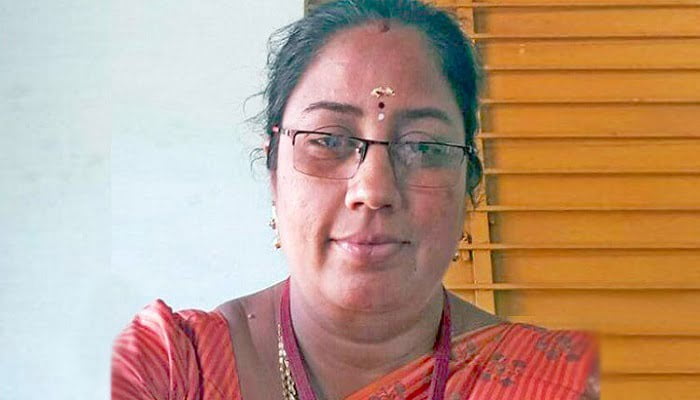 শিক্ষিকার সহায়তায় কর্মকর্তাদের সঙ্গে ছাত্রীদের শারীরিক সম্পর্ক - West Bengal News 24 শিক্ষিকার সহায়তায় কর্মকর্তাদের সঙ্গে ছাত্রীদের শারীরিক সম্পর্ক - West Bengal News 24