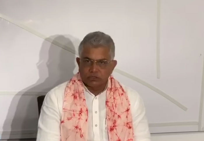 হাথরাসের মেয়েটির ধর্ষণের প্রমাণ নেই, কিছু লোক সেটা নিয়ে রাজনীতি করছে : বিজেপি রাজ্য সভাপতি - West Bengal News 24 হাথরাসের মেয়েটির ধর্ষণের প্রমাণ নেই, কিছু লোক সেটা নিয়ে রাজনীতি করছে : বিজেপি রাজ্য সভাপতি - West Bengal News 24