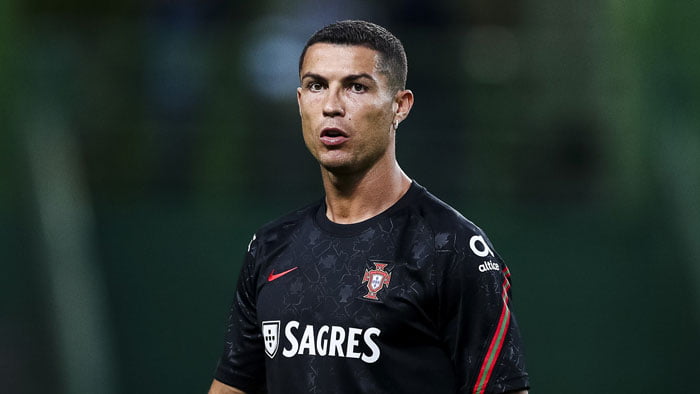 করোনা পজিটিভে ভেঙে পড়েছেন রোনালদো - West Bengal News 24